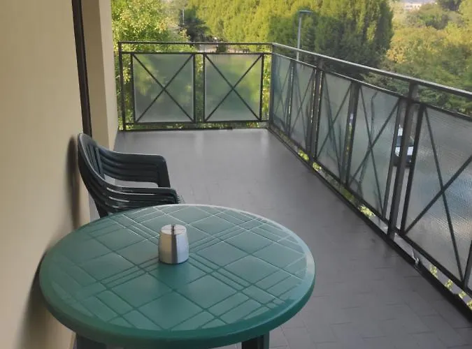 Veronica's アパート *